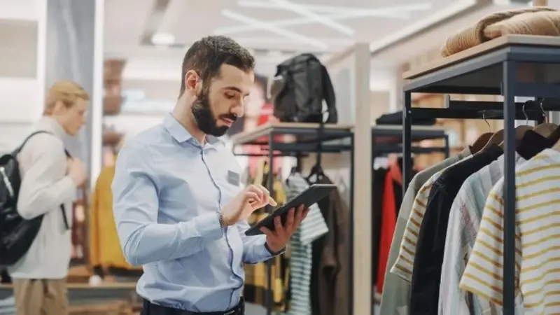 Why Custom Memorabilia Still Matters in a Digital World